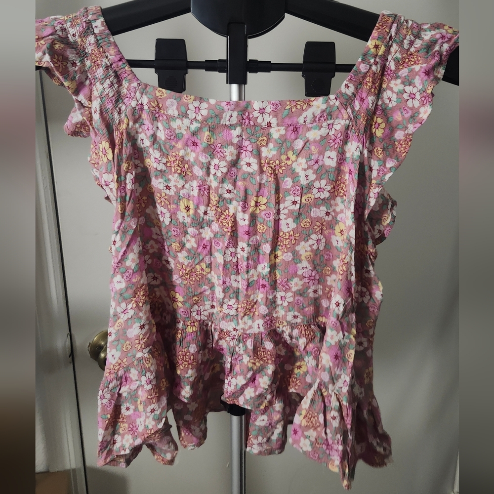 Floral Ruffle Sleeve Top - Picture 3 of 4